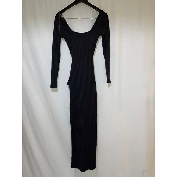 Fashion Nova Share The New Norm Maxi Dre - Picture 9 of 12